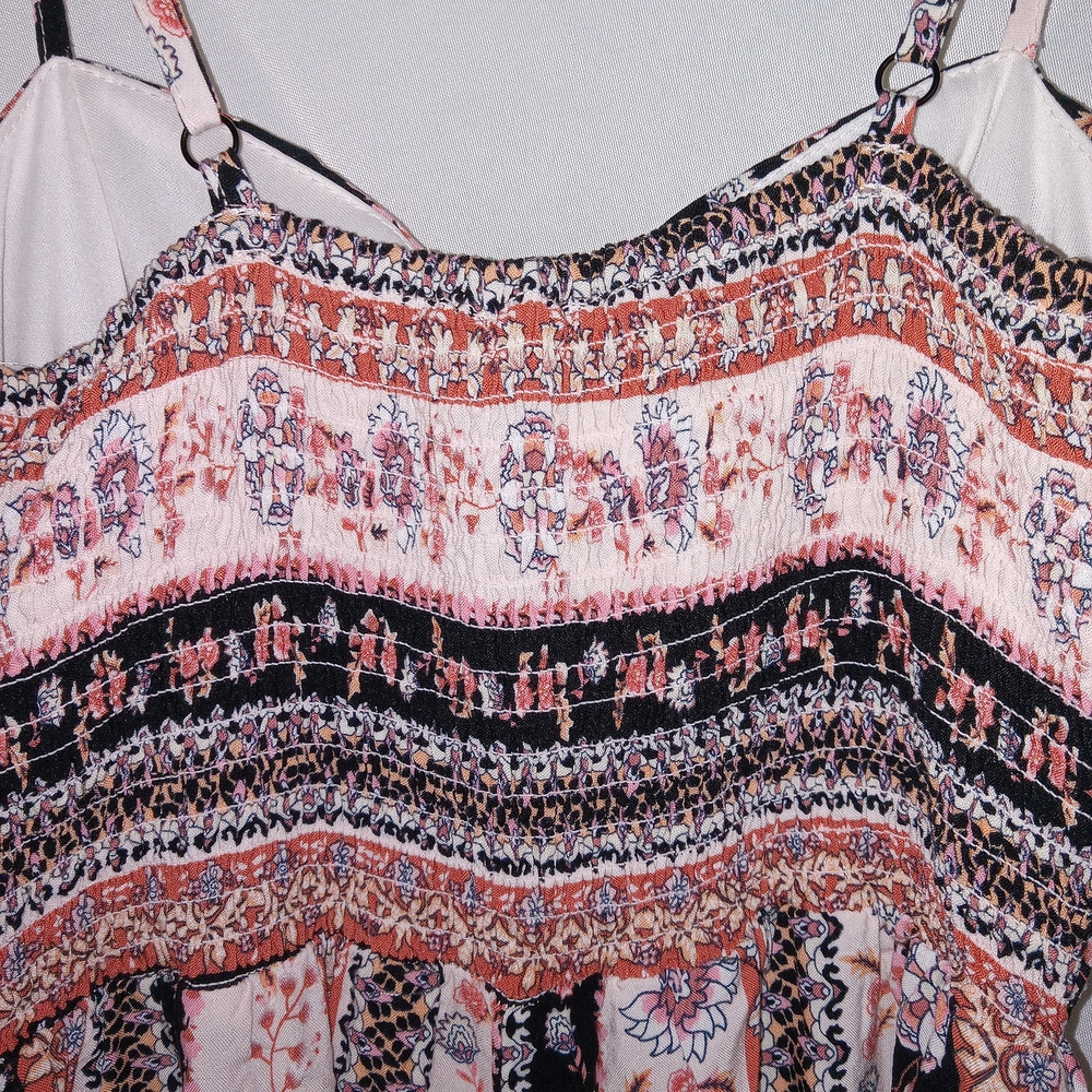 Lily Rose Floral Boho Cropped Jumpsuit Romper Womens Size XS - Picture 10 of 16